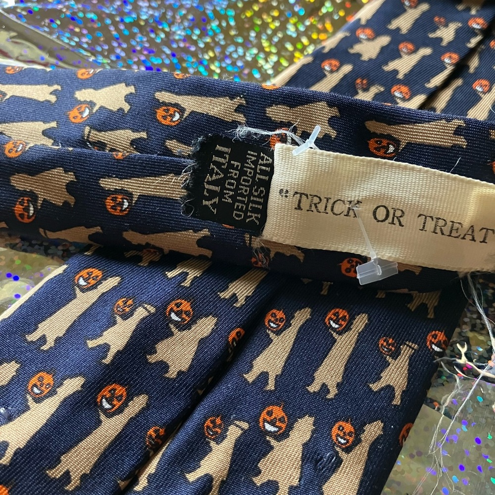 Italian import silk trick or rear Halloween tie pumpkin